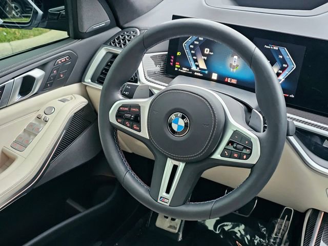 Used 2025 BMW X7 M60i image 34