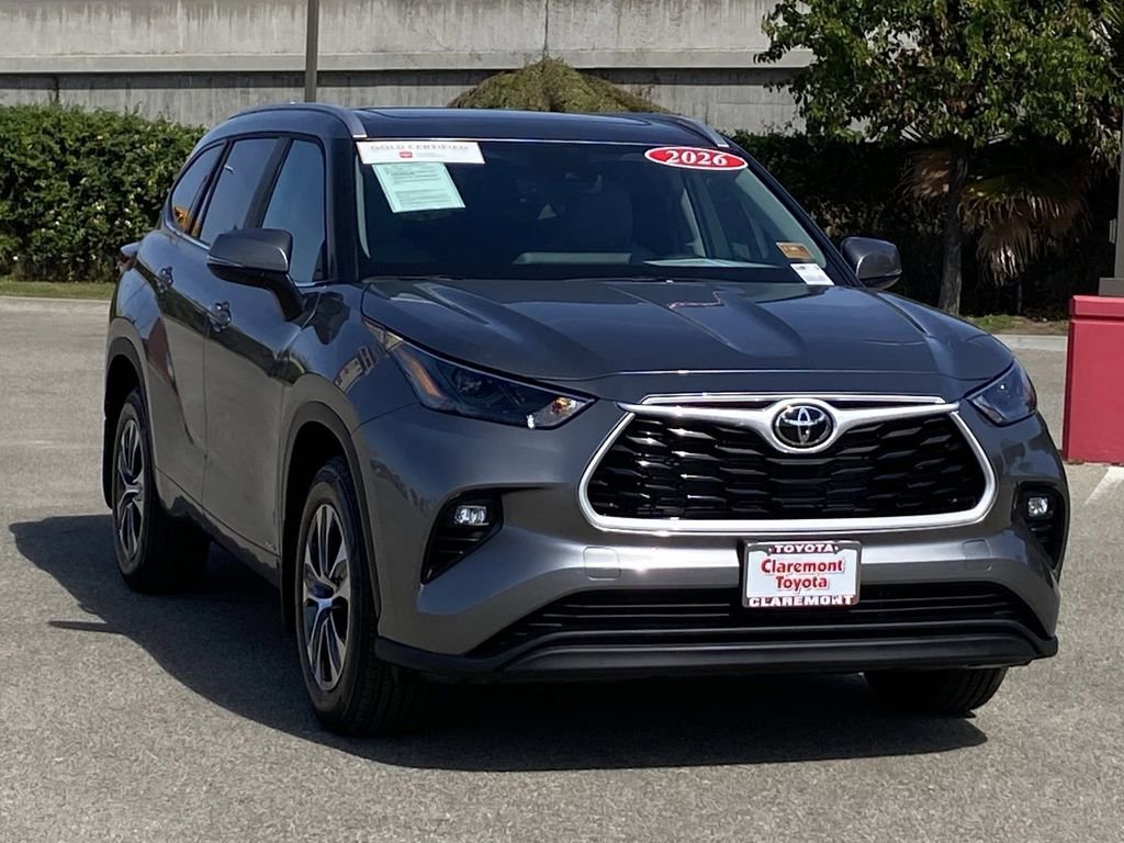 Certified 2026 Toyota Highlander XLE image 47