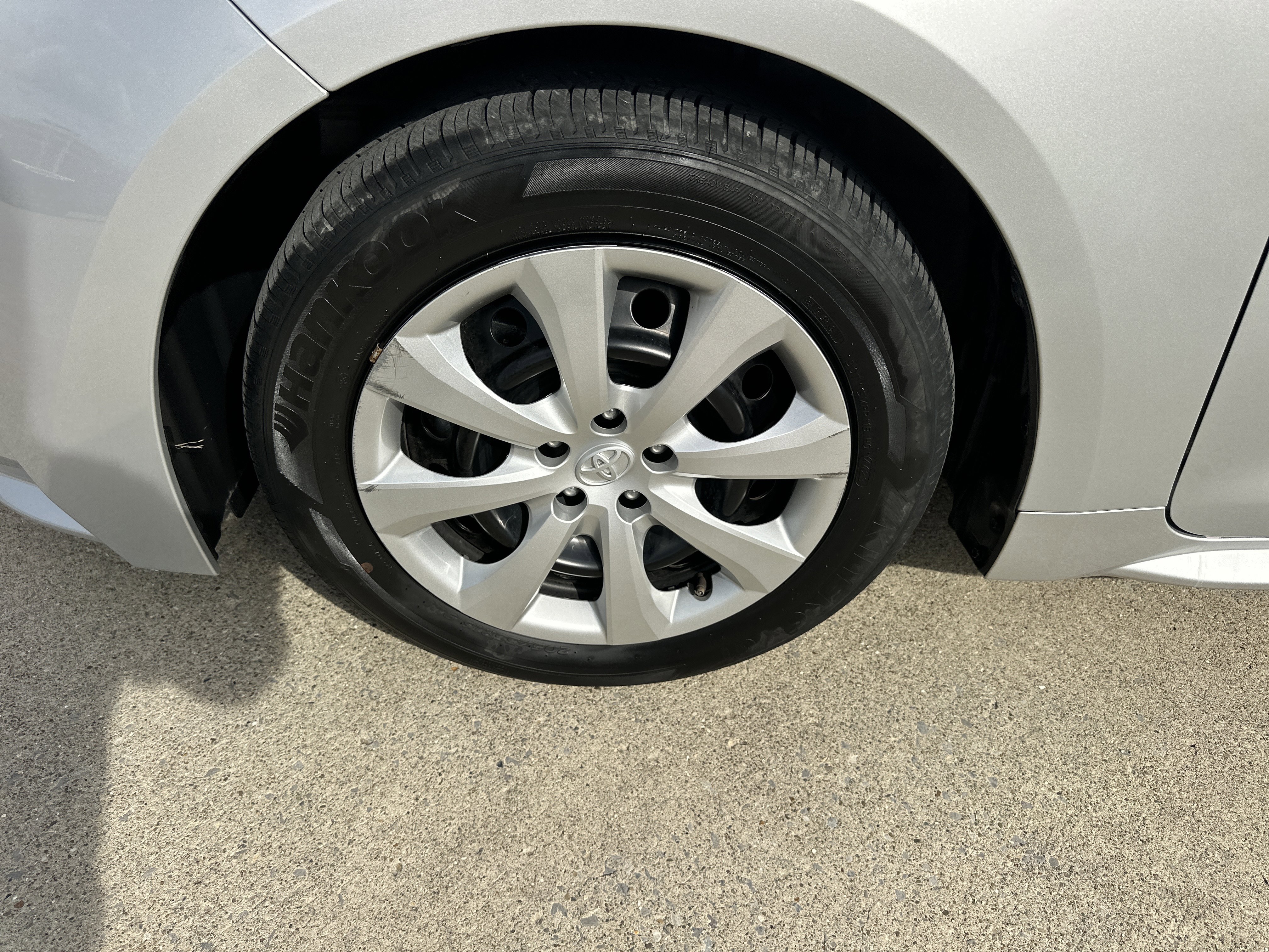 Used 2024 Toyota Corolla LE FWD image 21