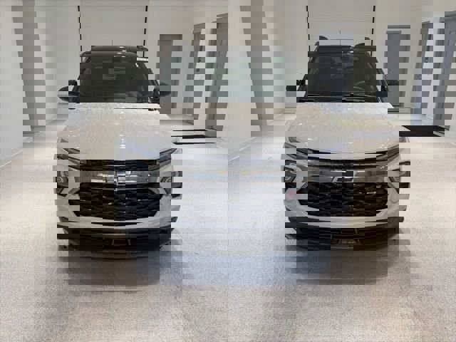 New 2026 Chevrolet TrailBlazer RS w/ Convenience Package image 2