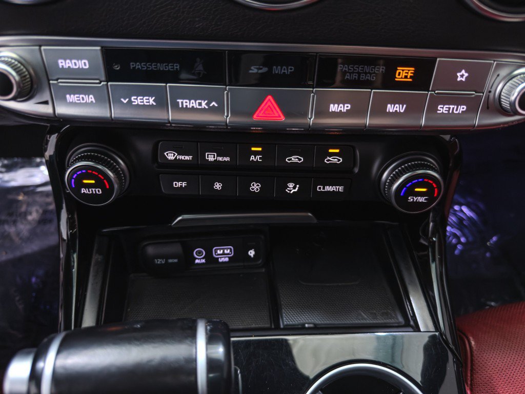 Used 2020 Kia Stinger GT-Line w/ Sun & Sound Package AWD/4WD image 35