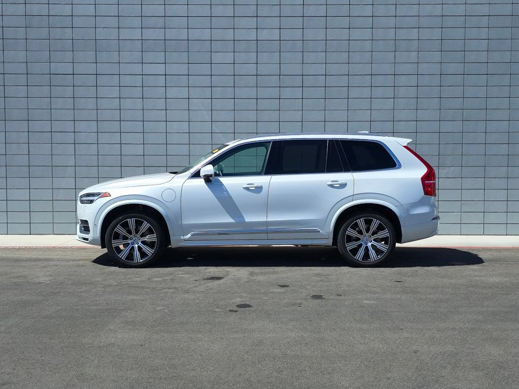 Used 2024 Volvo XC90 T8 Ultimate w/ Lounge Package AWD/4WD image 2