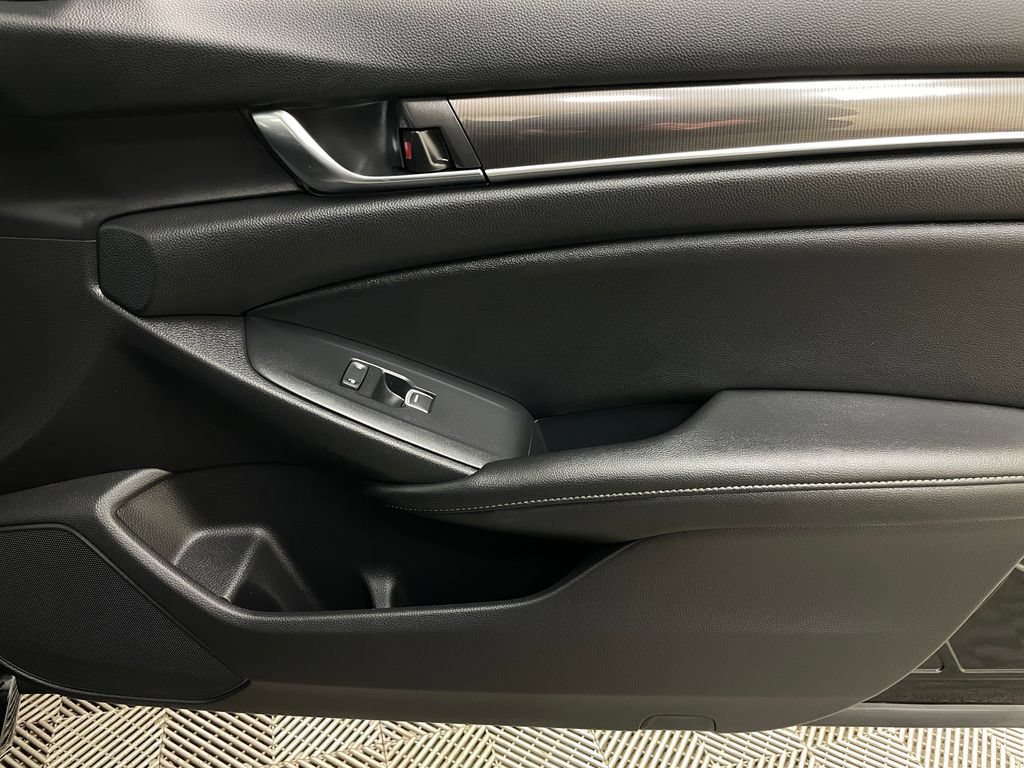 Used 2020 Honda Accord Sport image 36