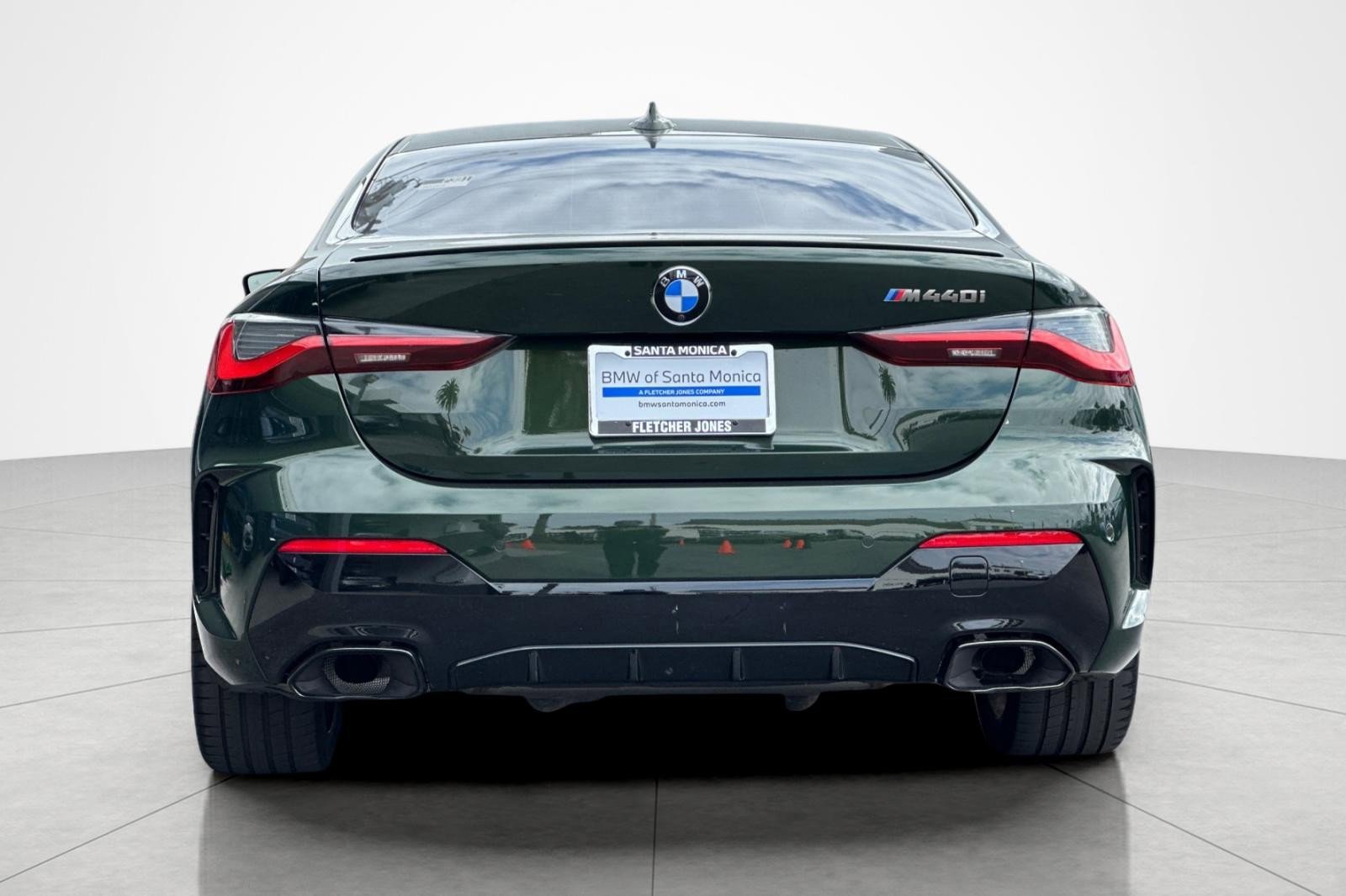 Used 2023 BMW M440i Coupe w/ Premium Package RWD image 4