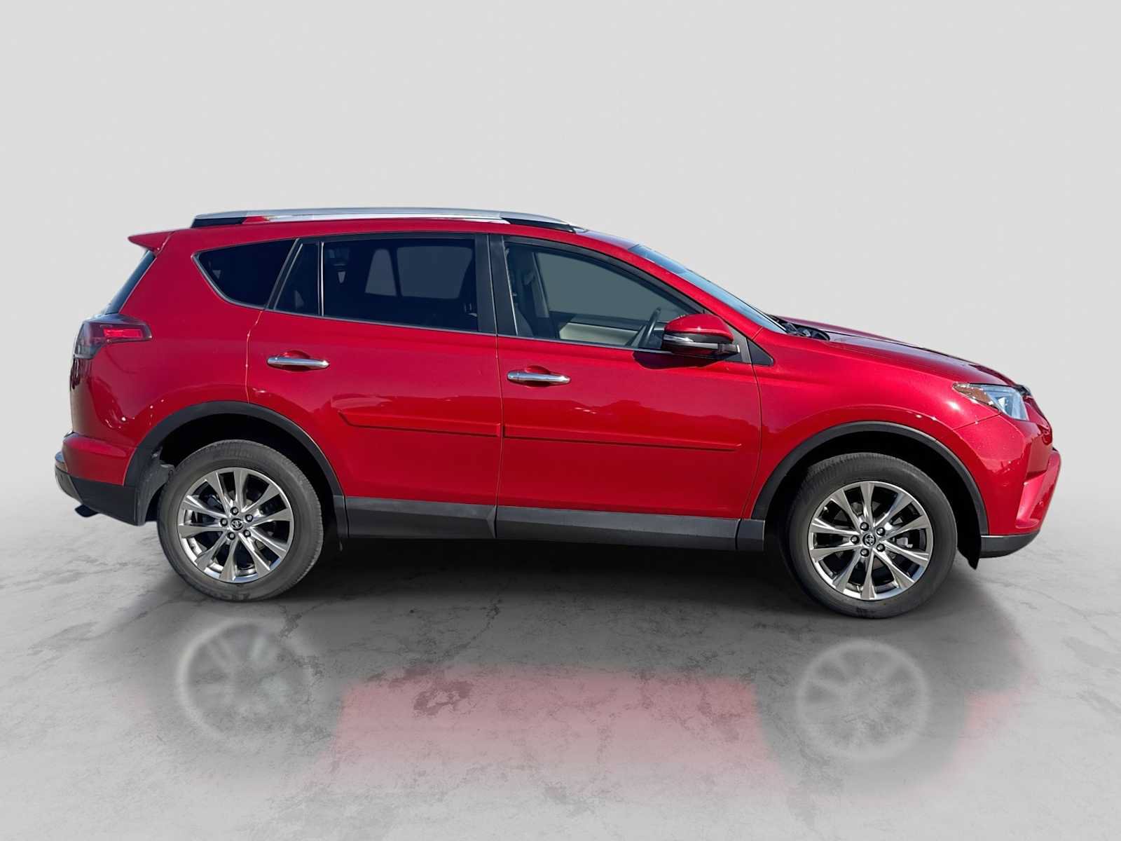 Used 2016 Toyota RAV4 Limited AWD/4WD image 7
