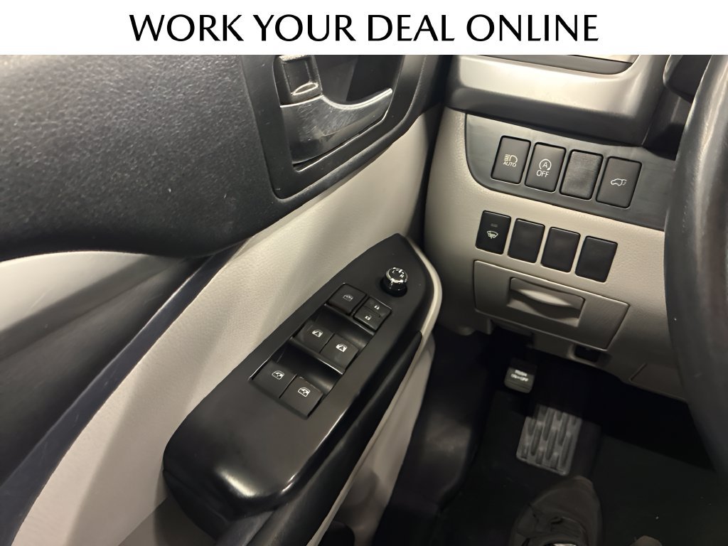 Used 2019 Toyota Highlander XLE AWD/4WD image 18