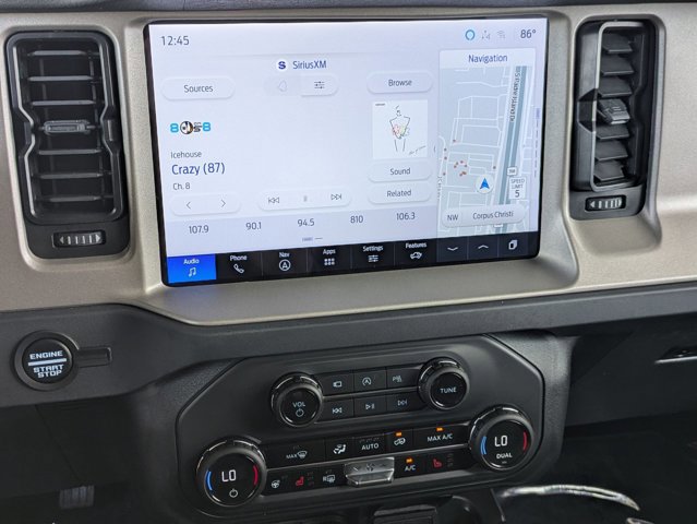 Used 2025 Ford Bronco Outer Banks AWD/4WD image 14