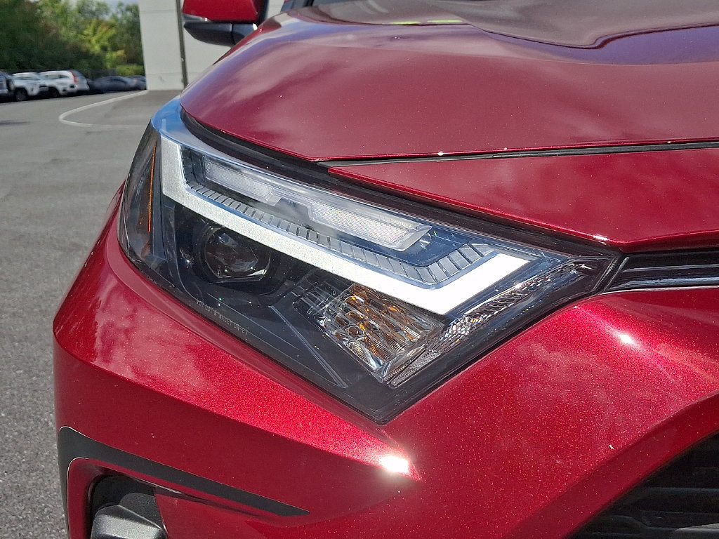 Used 2025 Toyota RAV4 XLE Premium w/ Weather Package AWD/4WD image 9