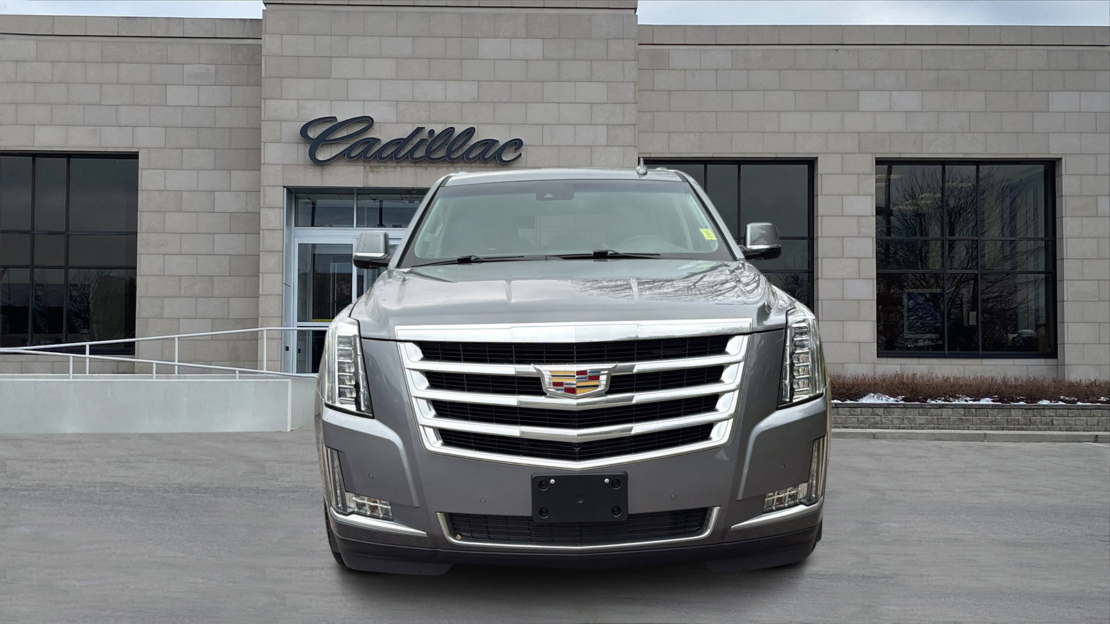 Used 2018 Cadillac Escalade Luxury image 7