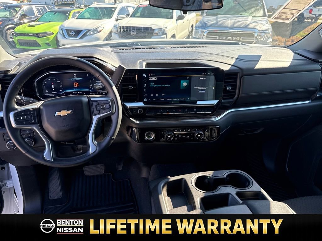 Used 2023 Chevrolet Silverado 1500 LT image 13