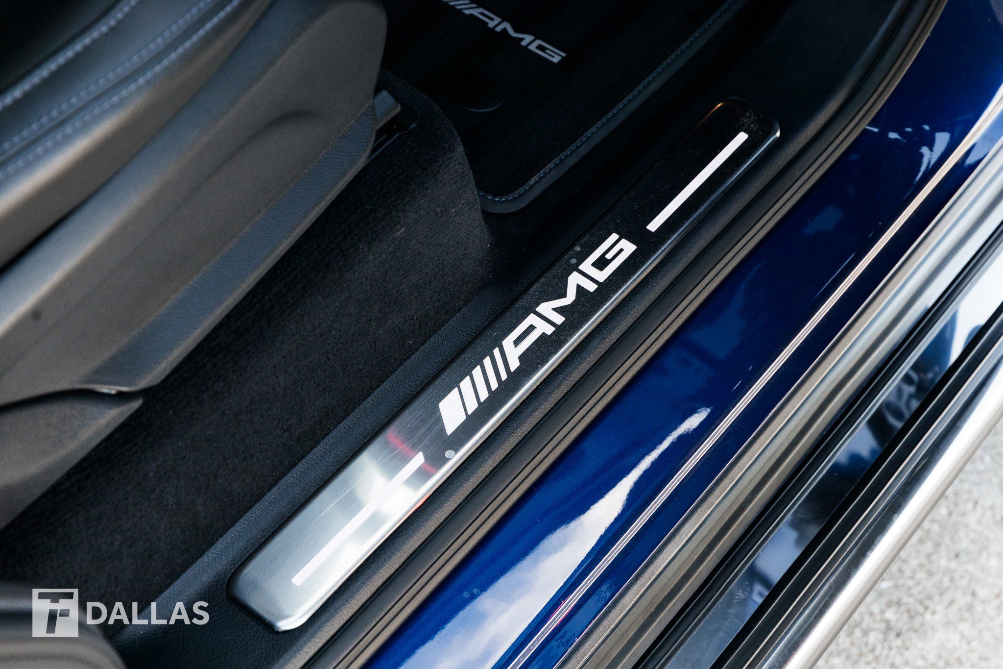 Used 2022 Mercedes-Benz G 63 AMG 4MATIC w/ G Manufaktur Interior Package image 37