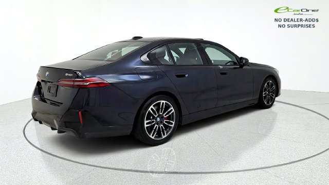Used 2026 BMW 540i xDrive AWD/4WD image 9