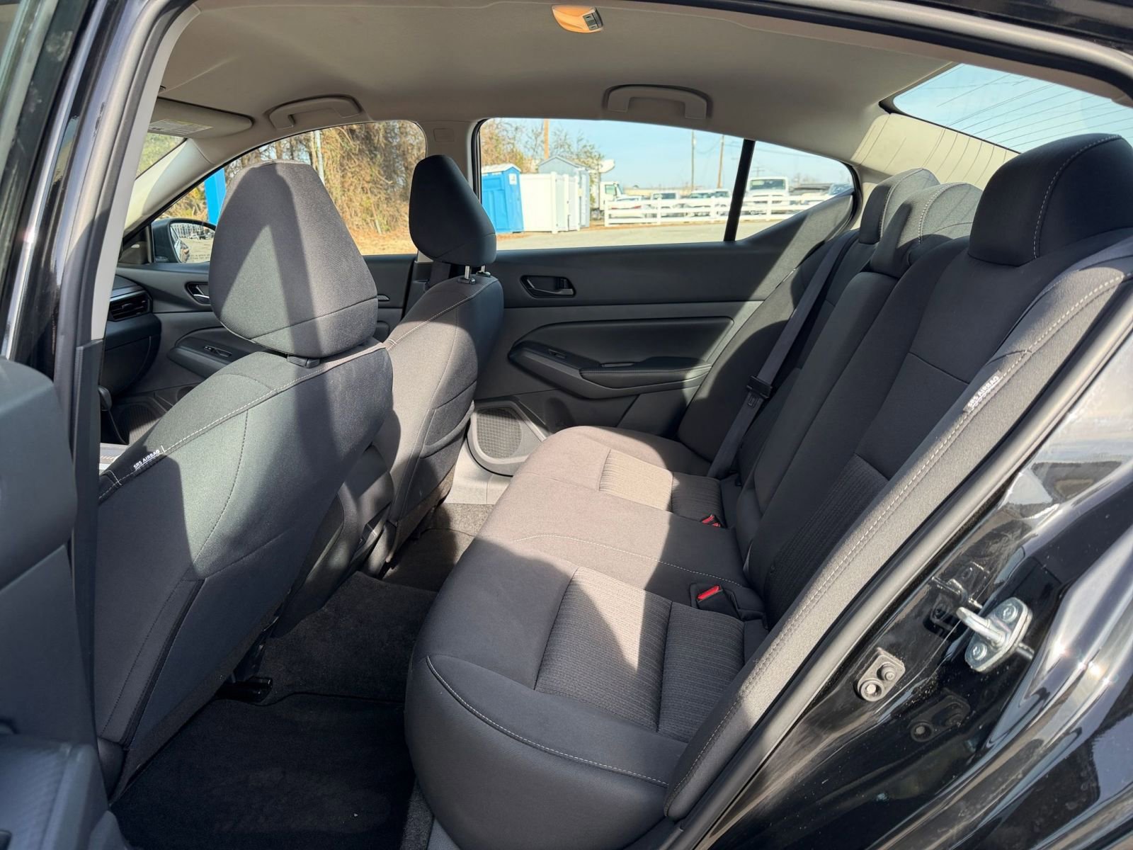 Used 2025 Nissan Altima 2.5 SV image 24