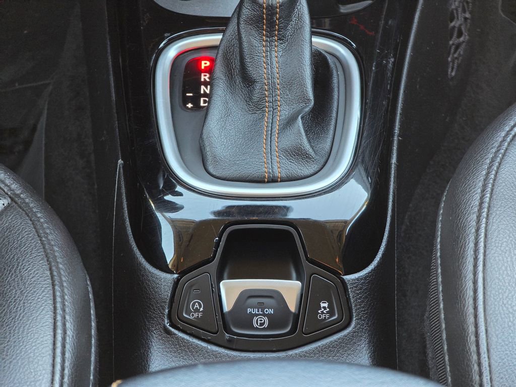 Used 2021 Jeep Compass Limited w/ Sun and Sound Group image 37