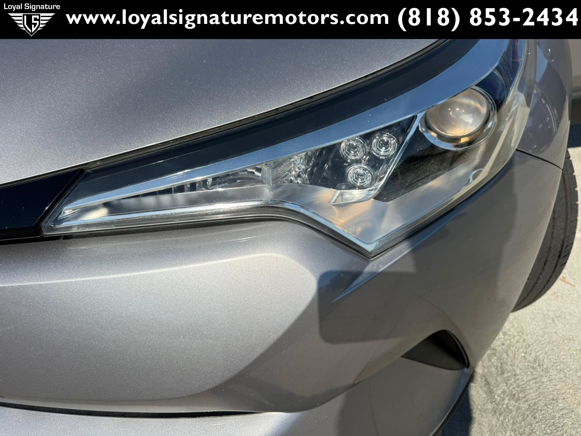 Used 2018 Toyota C-HR XLE FWD image 30