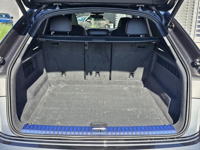 New 2025 Audi RS Q8 performance image 7