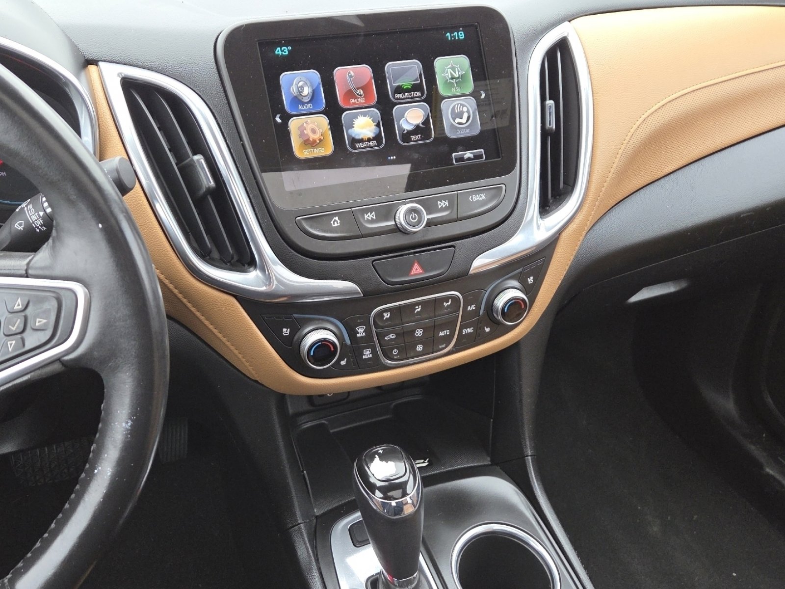 Used 2018 Chevrolet Equinox Premier image 29