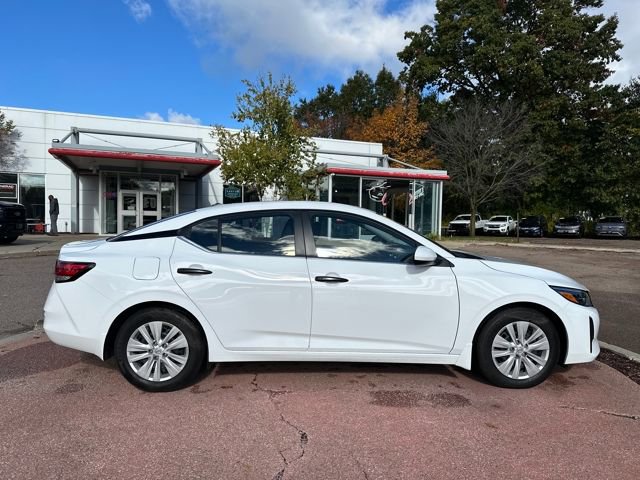 Used 2025 Nissan Sentra S image 6
