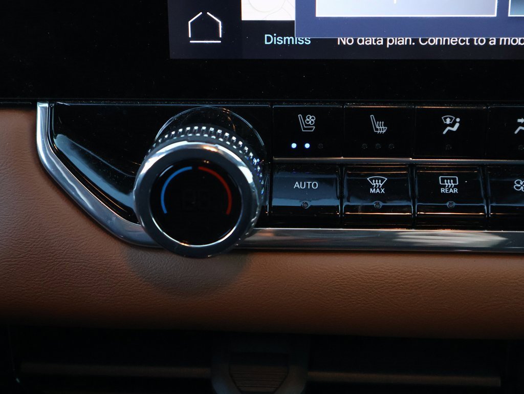 Used 2024 GMC Canyon AT4 w/ AT4 Premium Package image 26