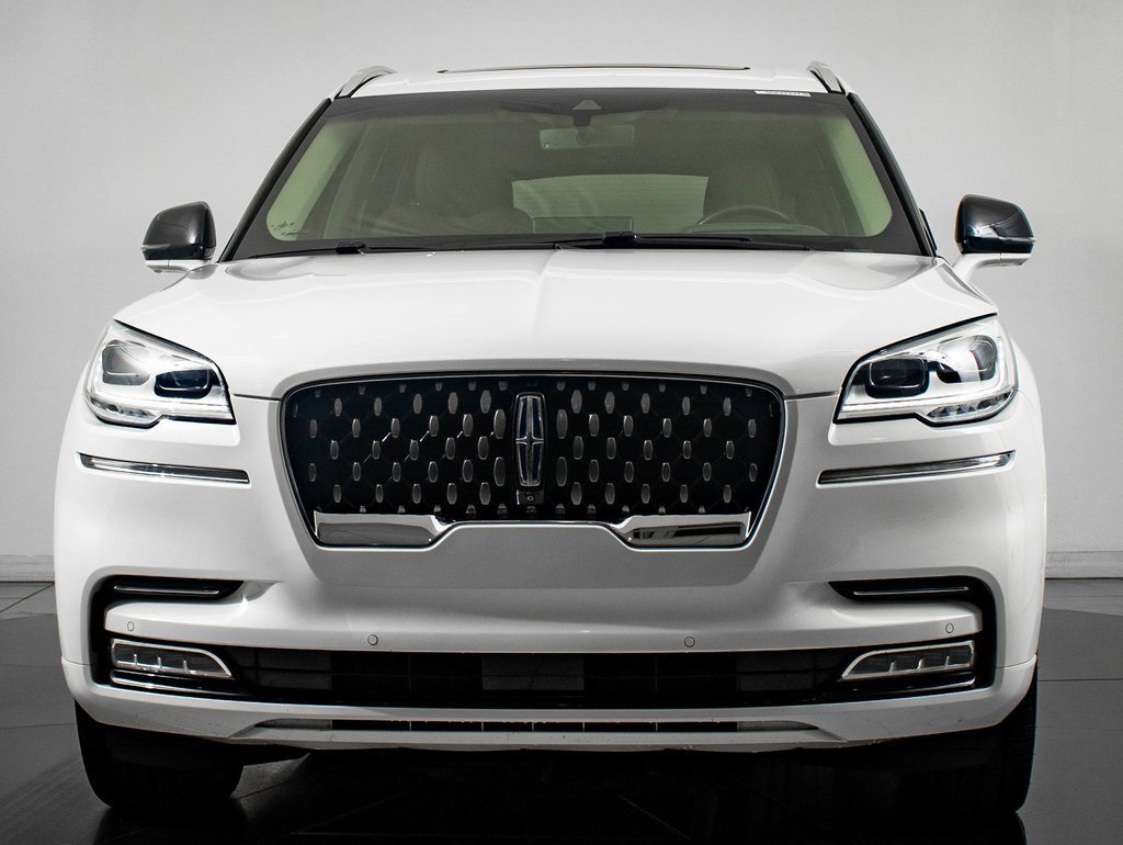 Used 2022 Lincoln Aviator Grand Touring w/ Equipment Group 301A image 2