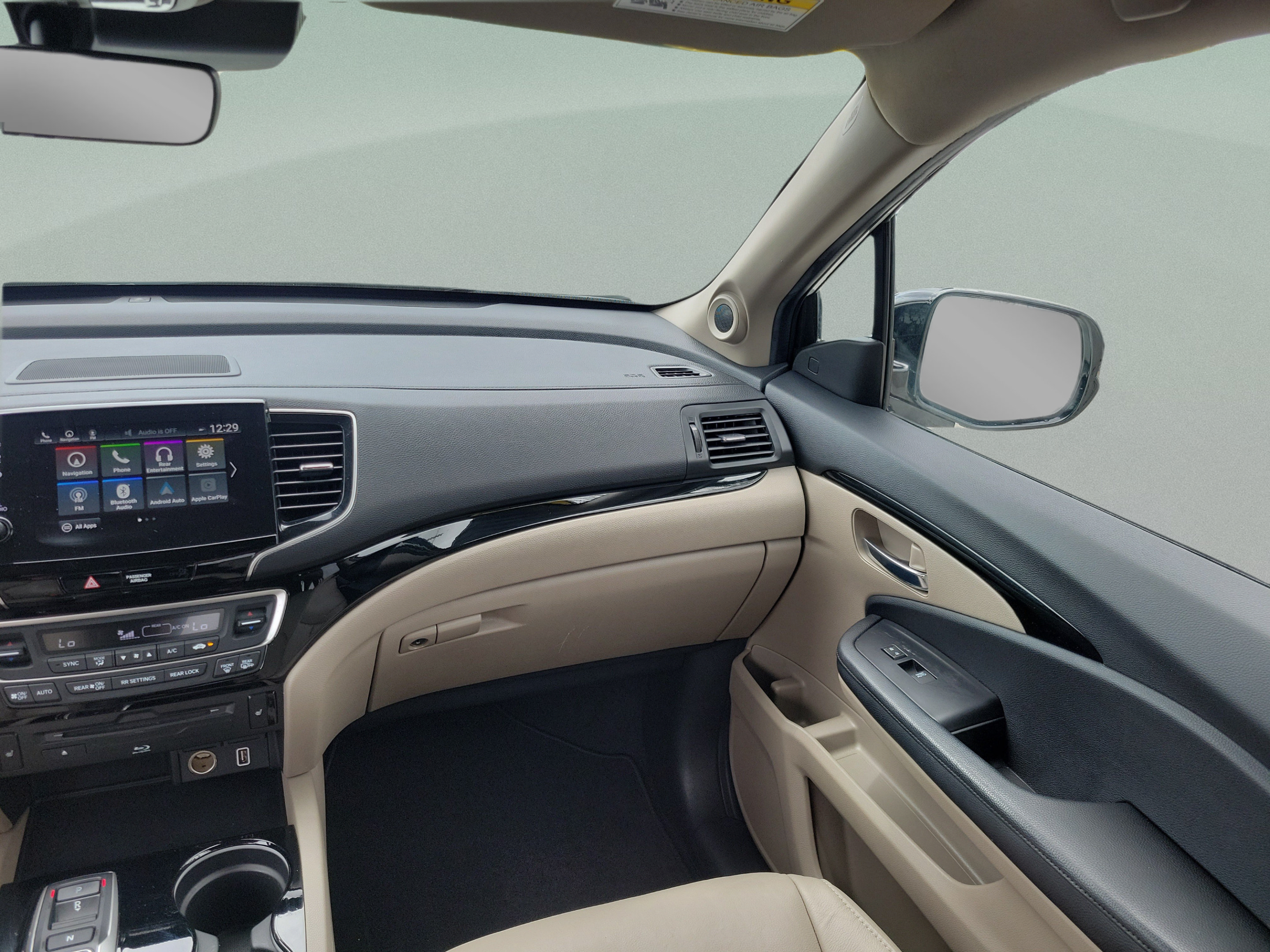 Used 2019 Honda Pilot Touring image 9