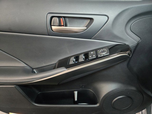 Certified 2025 Lexus IS 300 F Sport image 15