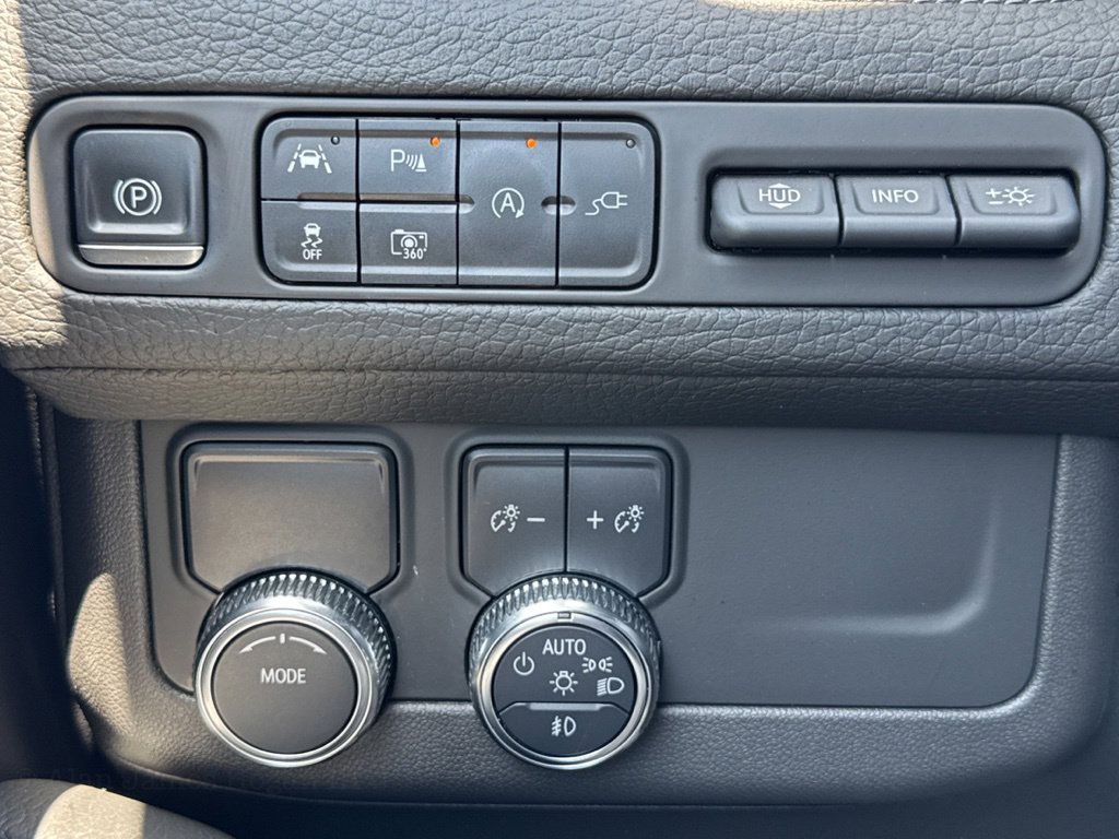 Used 2022 GMC Yukon Denali RWD image 18