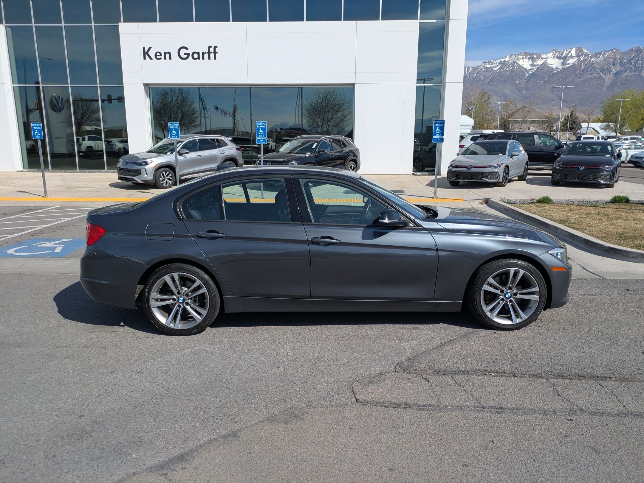 Used 2013 BMW 328i xDrive Sedan image 2