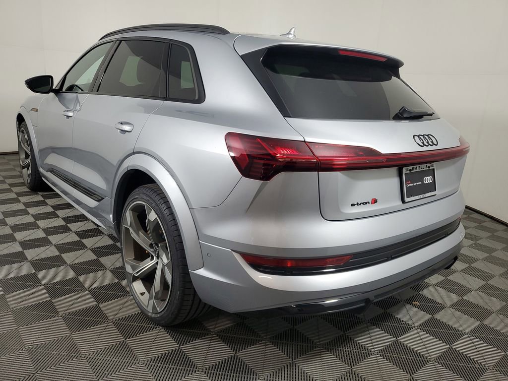 Used 2023 Audi e-tron S Premium Plus w/ Black Optic Package AWD/4WD image 4