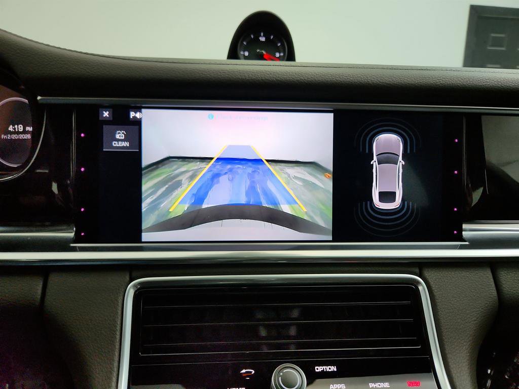 Used 2020 Porsche Panamera 4 image 21