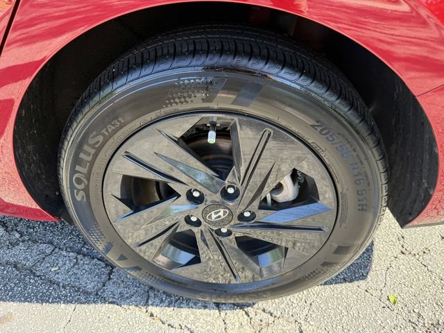 Used 2022 Hyundai Elantra SEL FWD image 44