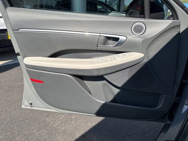 Used 2023 Hyundai Sonata SEL w/ Cargo Package image 19