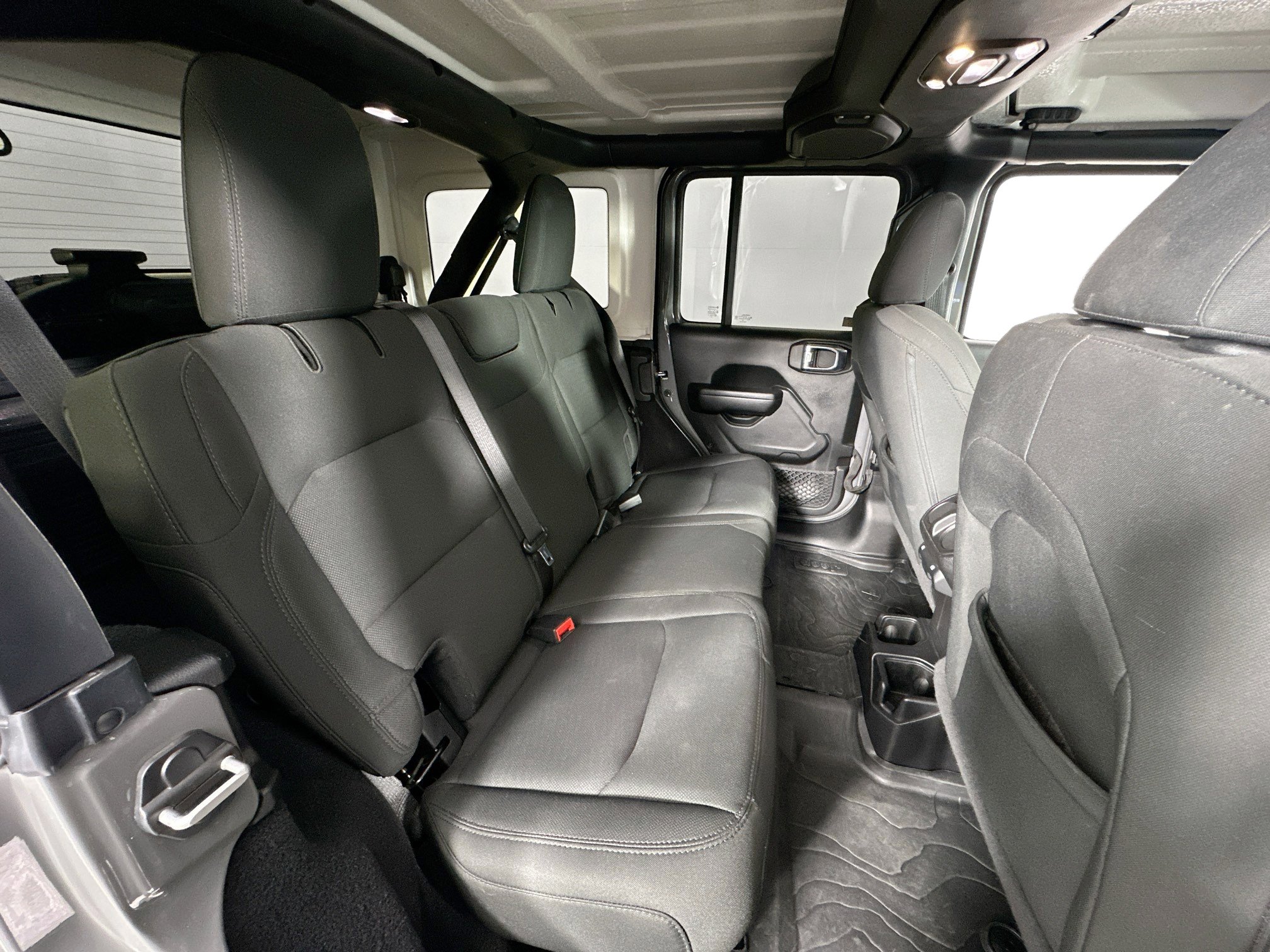 Used 2021 Jeep Wrangler Unlimited Willys image 24