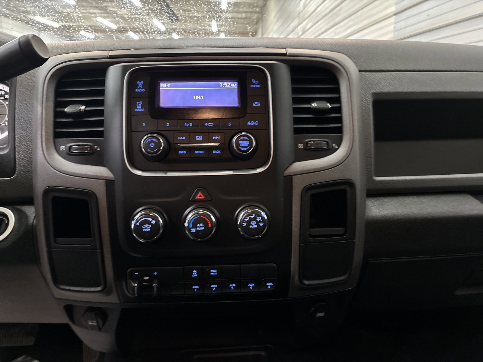 Used 2018 RAM 2500 Tradesman w/ Popular Equipment Group image 17