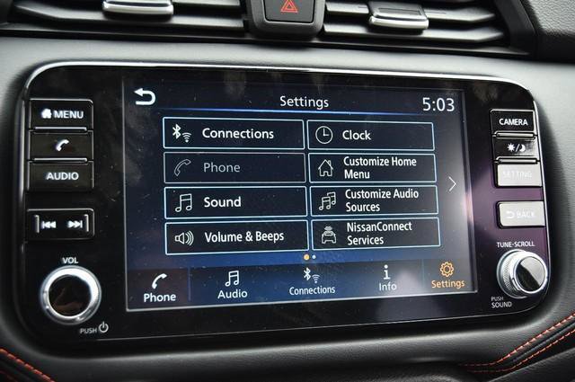 New 2025 Nissan Versa SR w/ Trunk Package image 13