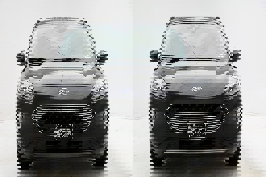 Used 2022 Ford Escape Titanium w/ Titanium Elite Package image 4