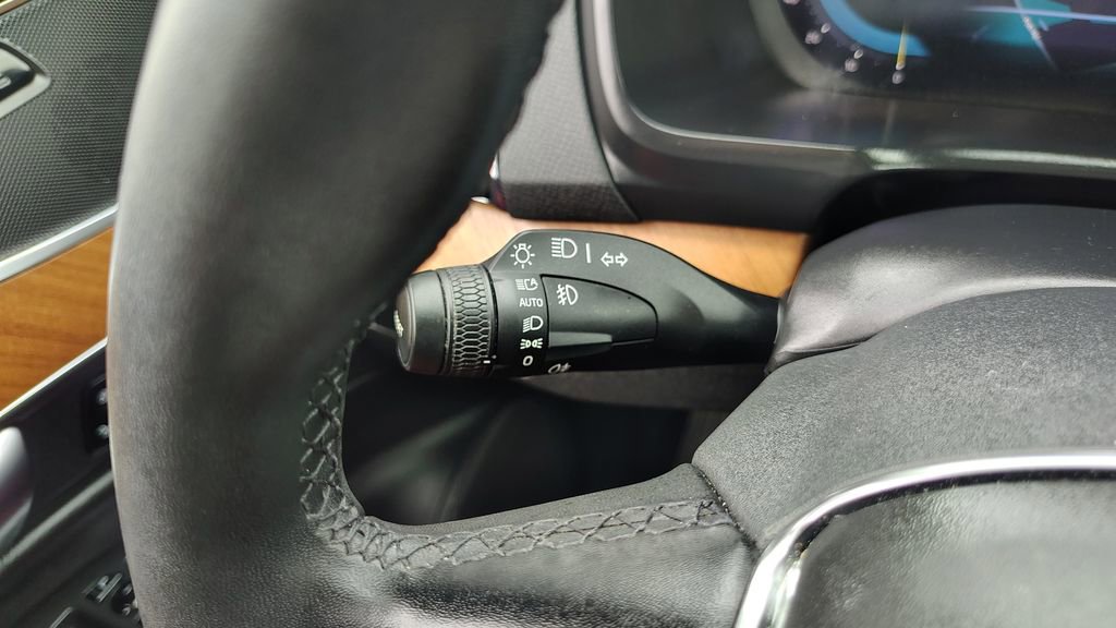 Certified 2023 Volvo XC90 B5 Plus w/ Protection Package Premier image 18