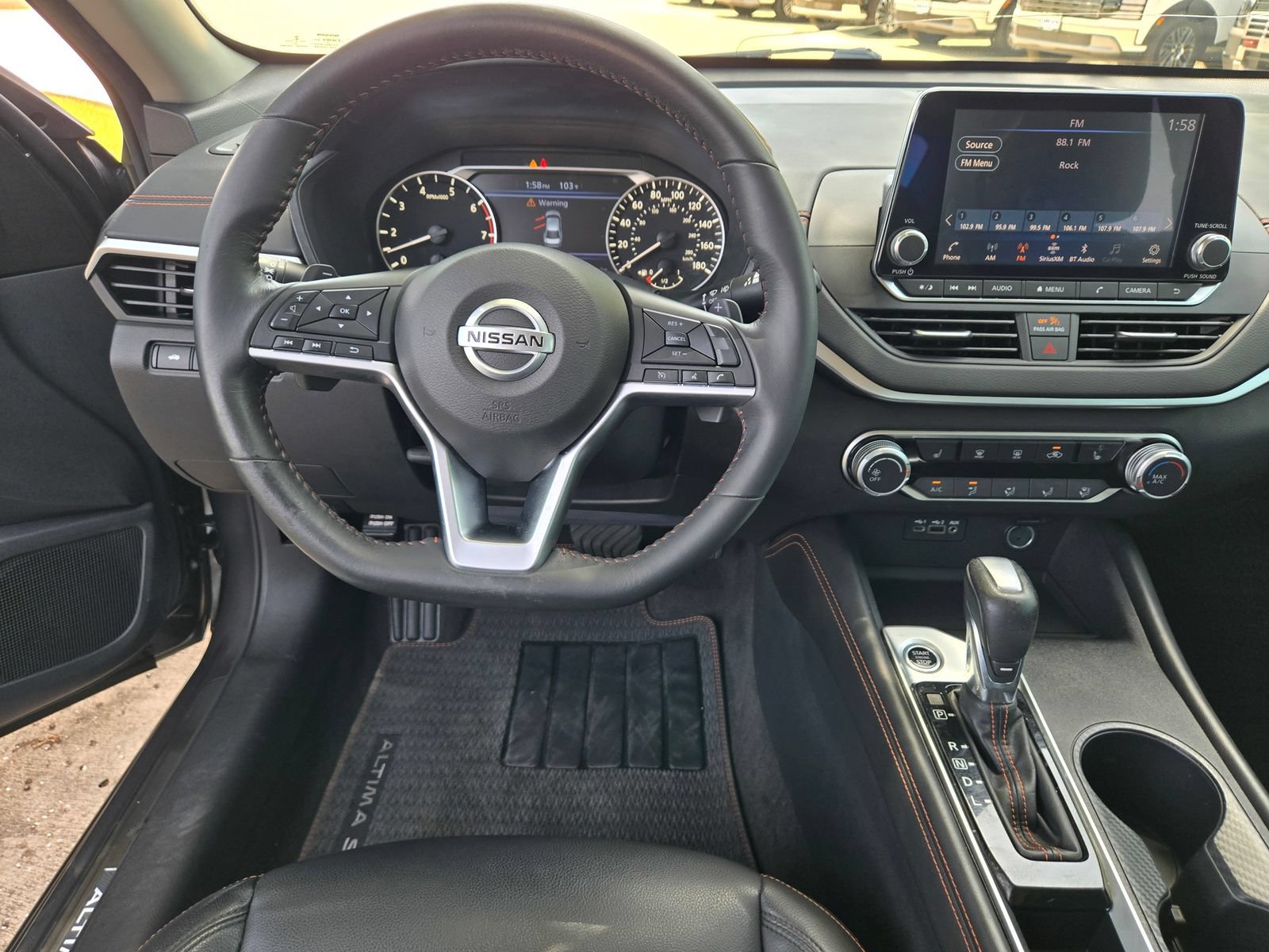 Used 2022 Nissan Altima 2.0 SR FWD image 10