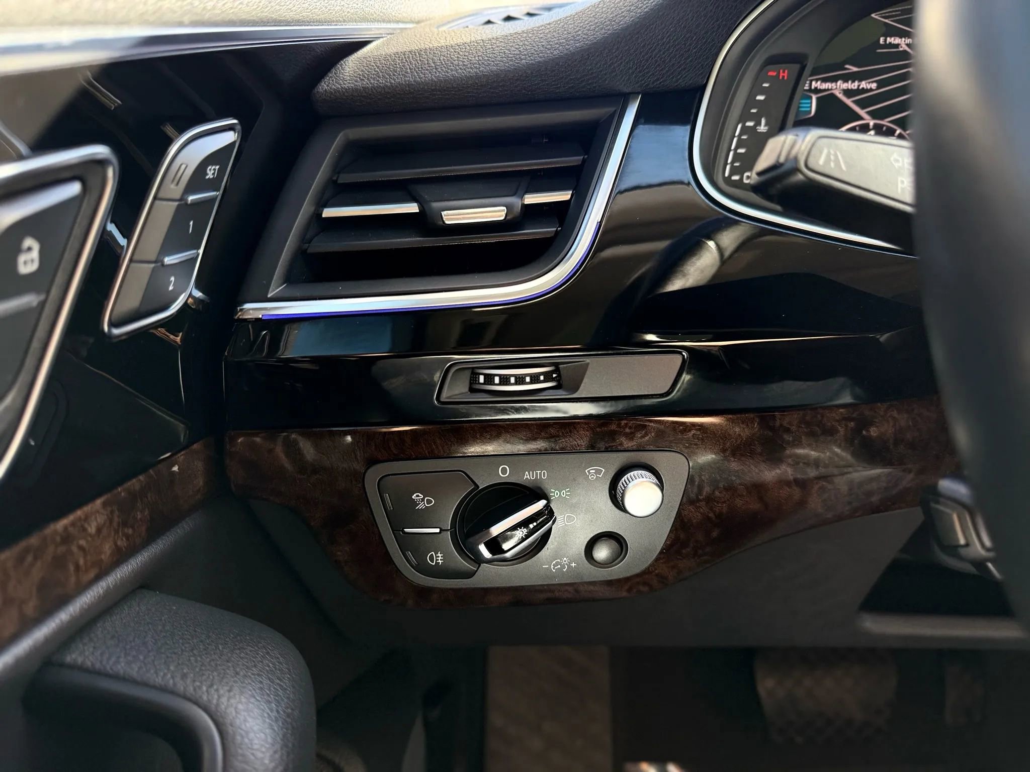 Used 2018 Audi Q7 3.0T Prestige w/ Prestige Package image 42