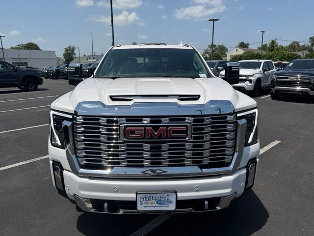 Certified 2024 GMC Sierra 3500 Denali w/ Denali Reserve Package AWD/4WD image 2