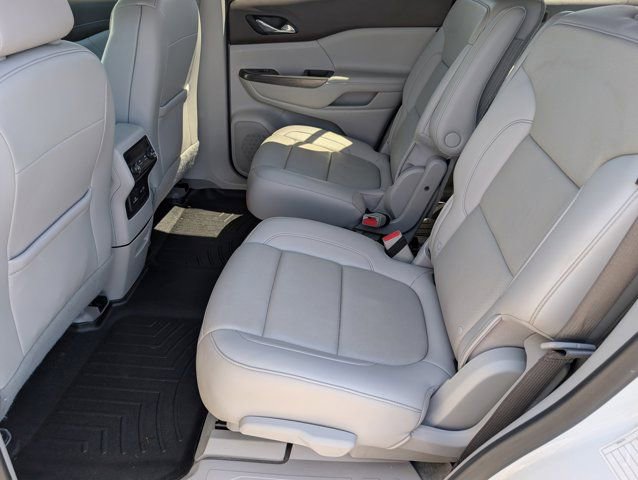 Used 2021 GMC Acadia SLT AWD/4WD image 28