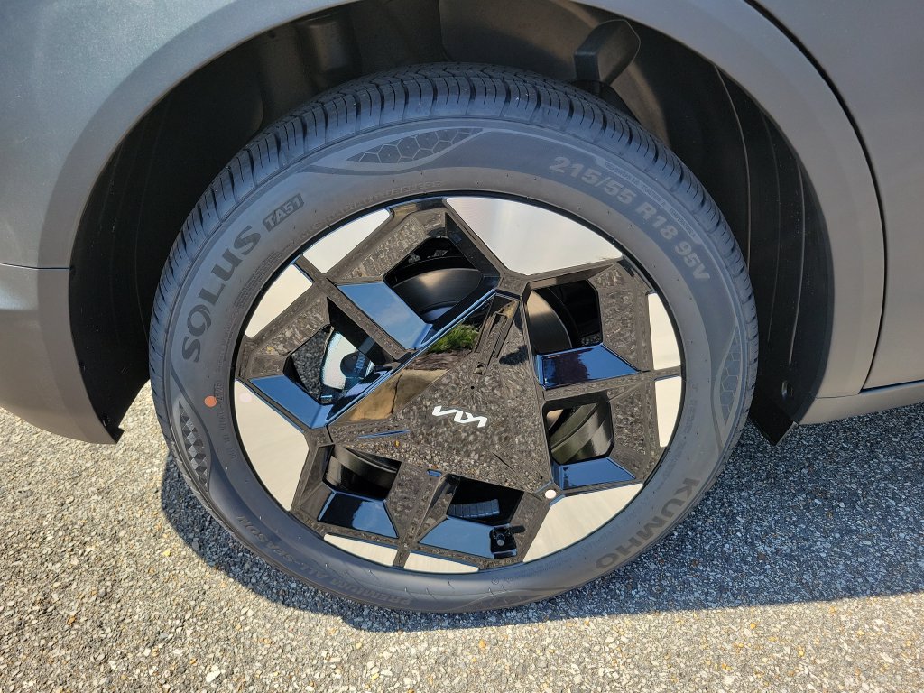 New 2027 Kia Seltos S FWD image 10
