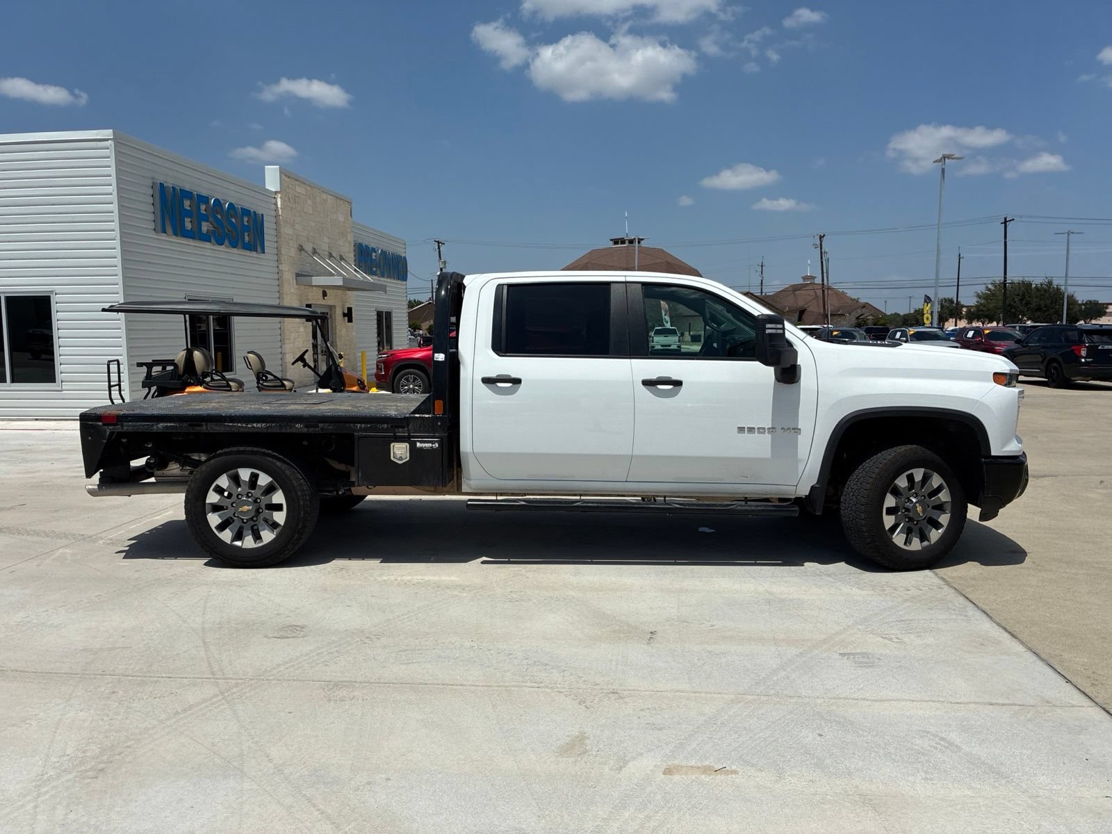 Used 2025 Chevrolet Silverado 2500 Custom w/ Custom Convenience Package AWD/4WD image 2