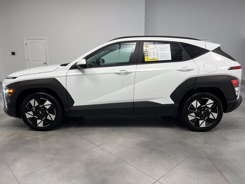 Used 2025 Hyundai Kona SEL FWD image 5