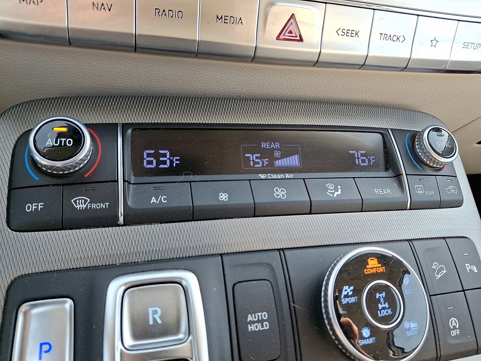 Used 2022 Hyundai Palisade Calligraphy image 18