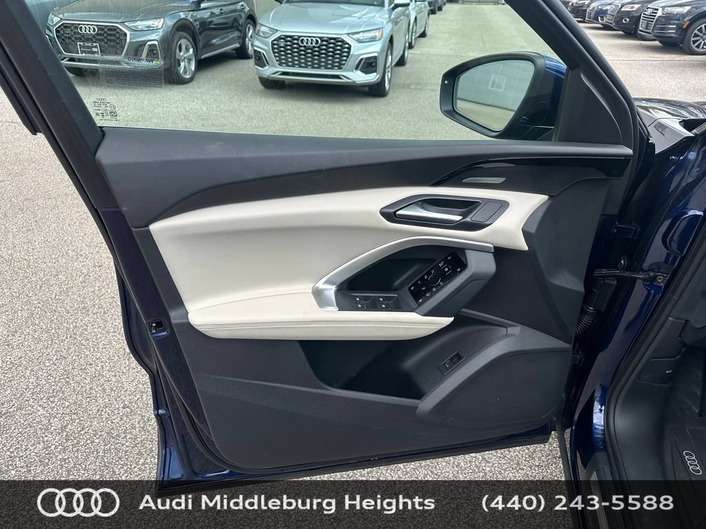 Certified 2025 Audi Q5 Premium w/ Premium Plus AWD/4WD image 16