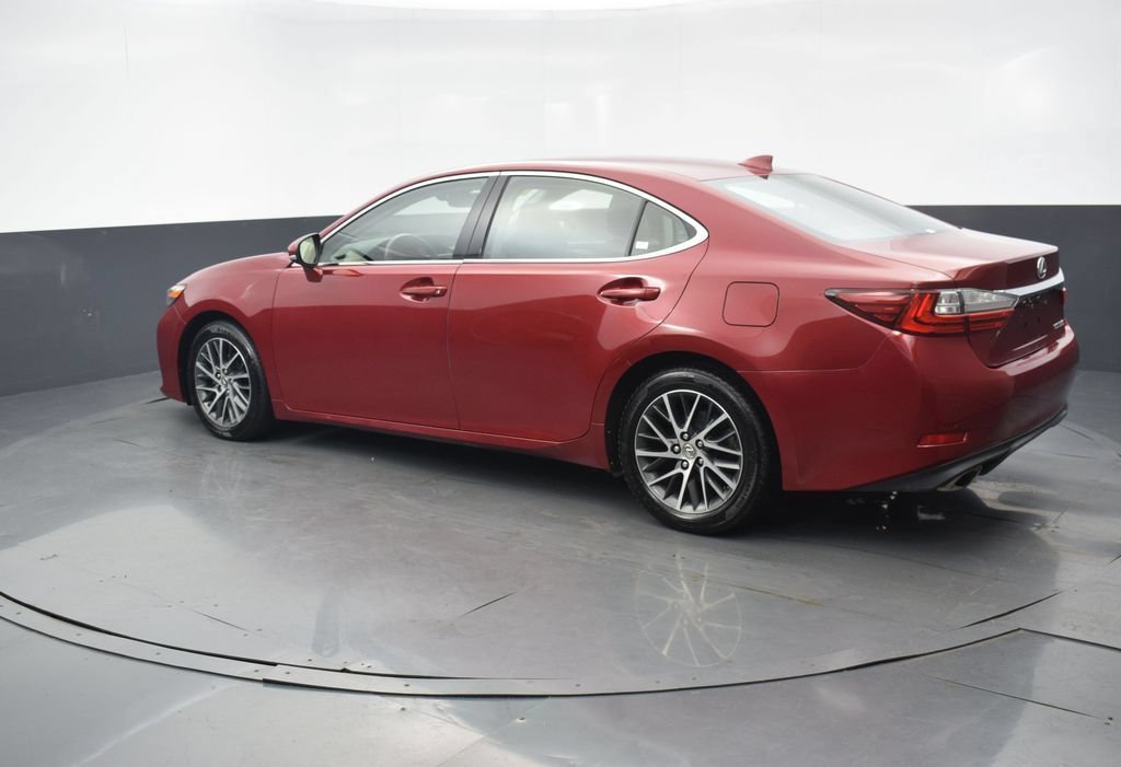 Used 2017 Lexus ES 350 FWD image 4