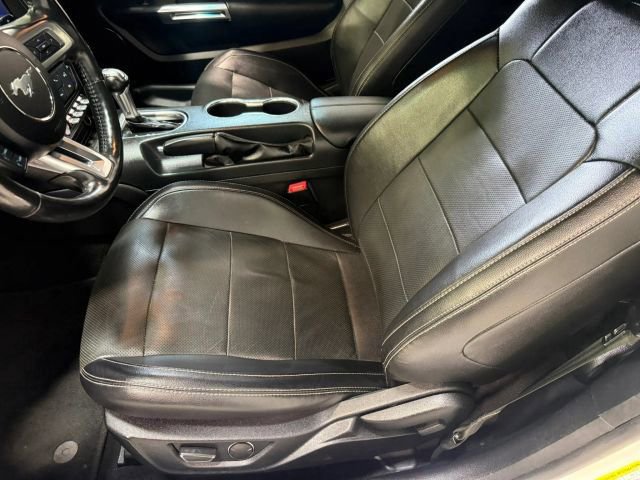 Used 2019 Ford Mustang Premium RWD image 23