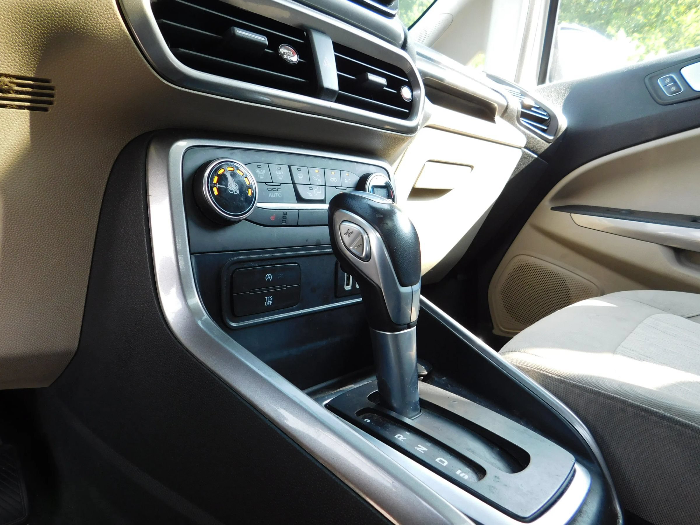 Used 2019 Ford EcoSport SE w/ SE Convenience Package FWD image 17