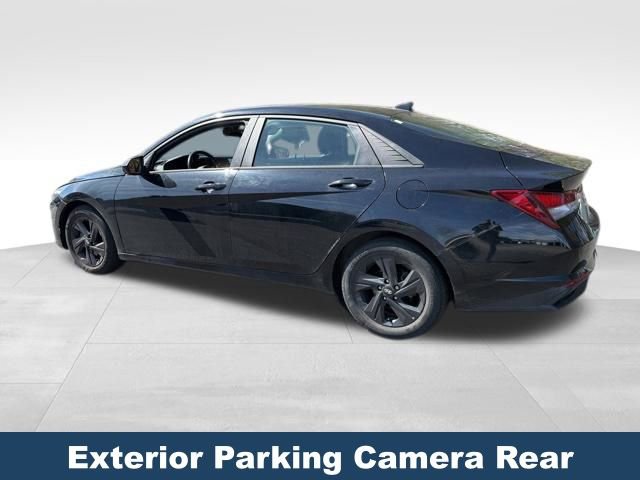Used 2022 Hyundai Elantra SEL image 5